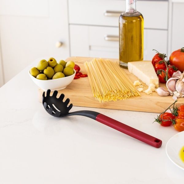 Ложка для спагетті KitchenAid Classic 34 см., червоний KHA005OHEREG фото
